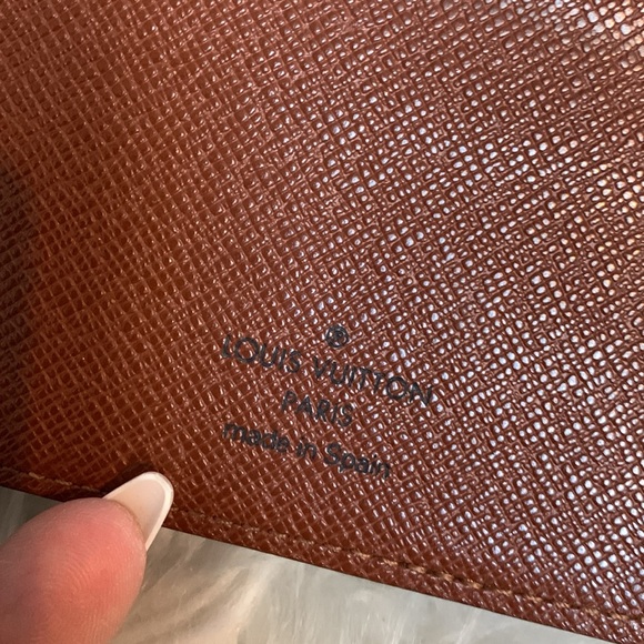2001 authentic Louis Vuitton men’s billfold wallet - Picture 9 of 17
